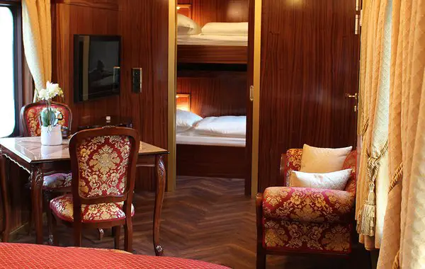 Salon im Orient-Express