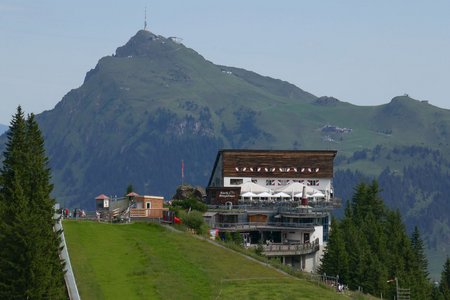 Hüttenrunde am Hahnenkamm bei Kitzbühel