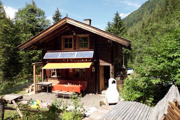 Selbstversorgerhütten: Unabhängig in den Alpen