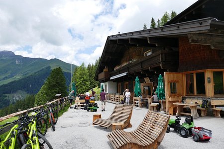 Höllensteinhütte (1740m) von Lanersbach