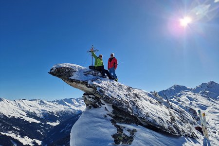 Wattenspitze (2321m) vom Rodel- und Tourengeherparkplatz Krepperhütte