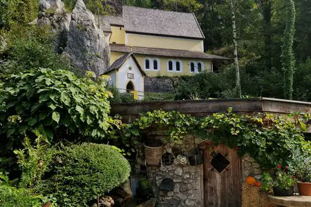 Am Schmugglerweg zur Wallfahrtskirche Maria Klobenstein