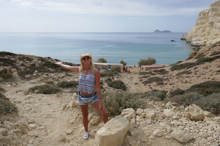 Red Beach von Matala mit Dorfrunde