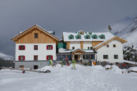 Zufallhütte - Martelltal, 2265 m