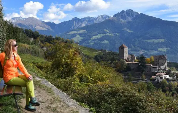 Wanderung zum Schloss Tirol