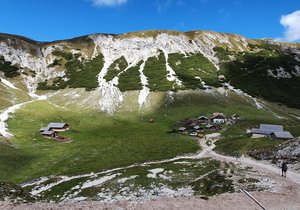 Eine besondere Almhütte in den Dolomiten. Ein wanderbare Erlebnis einer geführten Tour durch die Dolomiten.