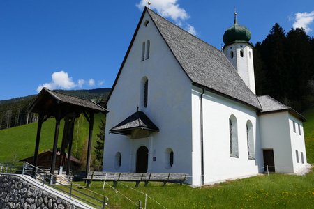 Am Kreuzweg Hart zur Wallfahrtskapelle Mariä Reinigung