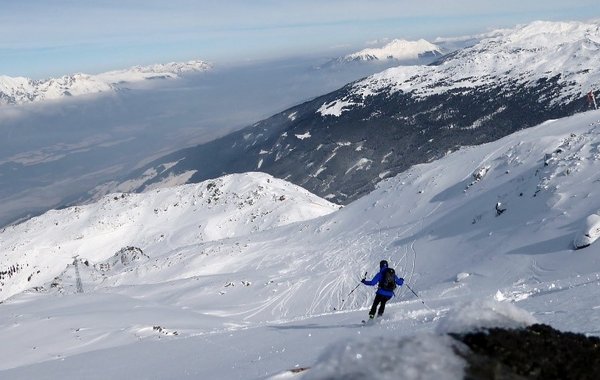 Einfacher Pulverhang mit den RIDE 83 am Glungezer, Tuxer Alpen