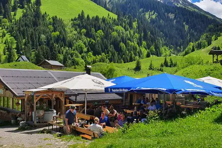 Almdorf Fallerschein & Michl’s Fallerscheinstube von Namlos