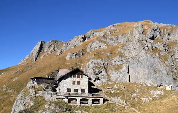 Einkehr in der Bad Kissinger Hütte zum Aggenstein