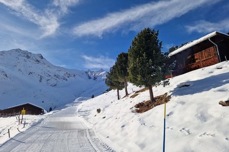 Winterwanderweg Zischgeles bei Praxmar