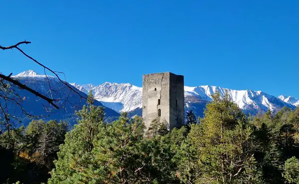 Ruine Fragenstein – Kalvarienberg Rundwanderung