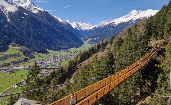 Hängebrücken-Rundwanderung am Sunnseitweg im Stubaital