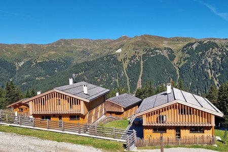 Finde qualitative & erschwingliche In- und Outdoormöbel sowie Bauelemente für dein Ferienhaus in Tirol