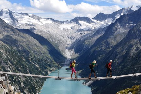 Hängebrücke bei der Olpererhütte (2410m) vom Schlegeisspeicher