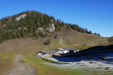 Sprissleralm (1226m) vom Parkplatz Hinterberg