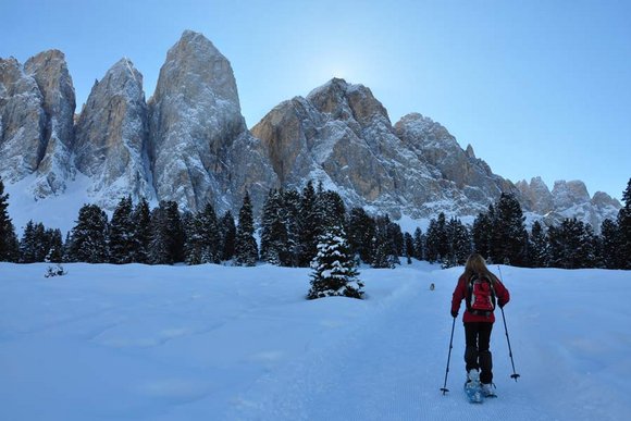 Dolomitental Villnöss - Schneeschuhwandern im Tal der bleichen Berge