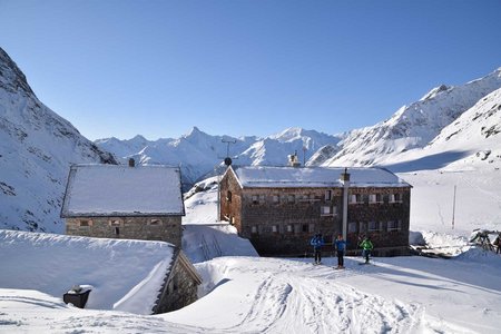 Essener-Rostocker-Hütte (2208 m) von Ströden