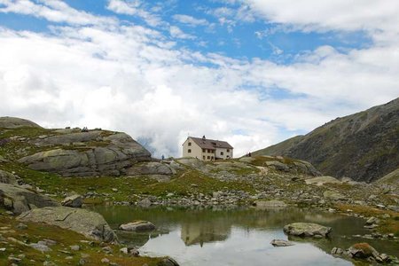 Düsseldorfer Hütte (2721 m) vom Kanzellift