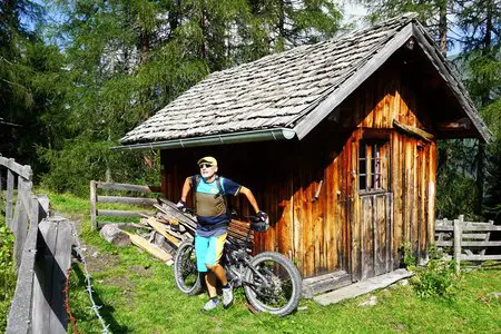 Zirmahütte – Kalte Herberge Rundfahrt von der Muchnersiedlung