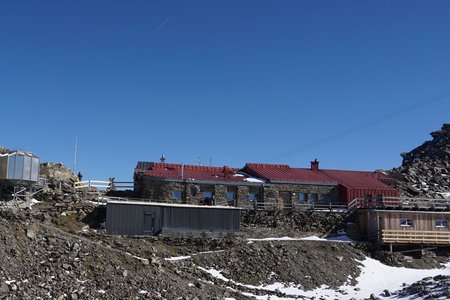 Glungezer Hütte (2610m) von der Patscherkofelbahn-Bergstation