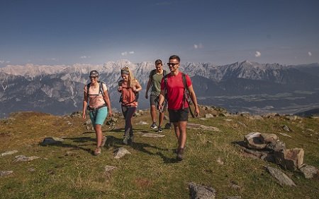 Kraftorte, Themenwanderungen und Kultur in der Tiroler Bergwelt