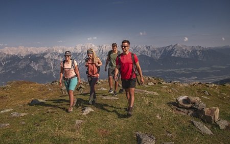 Kraftorte, Themenwanderungen und Kultur in der Tiroler Bergwelt