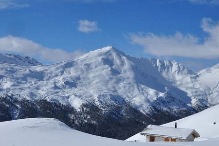 Piz Dora (2951 m) von Platz