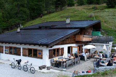 Trunahütte (1750 m) über die Gerichtsherrnalm