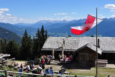 Pertinger Alm vom Parkplatz Pertinger Alm