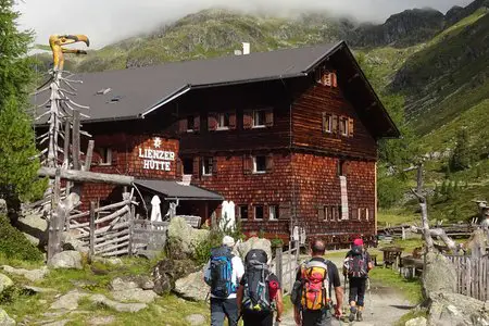 Lienzer Hütte (1977 m) von Seichenbrunn