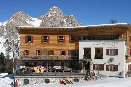 Faneshütte (2060 m) von Pederü