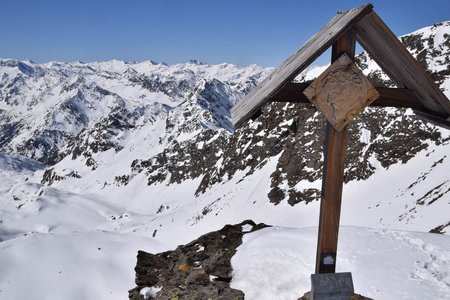 Hofmannspitze (3113 m) von der Timmelsbrücke