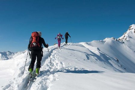 Eiskarspitze (2611 m) vom Lager Walchen