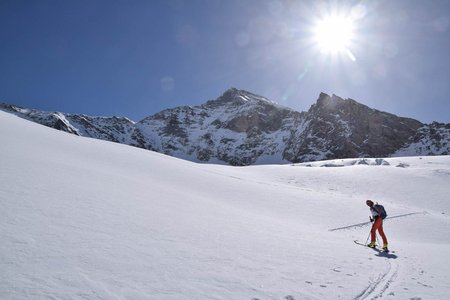 Untere Rötspitze - Rötschulter (3289 m) von Kasern