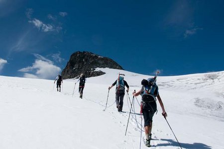 Hintere Jamspitze (3156 m) von der Jamtalhütte