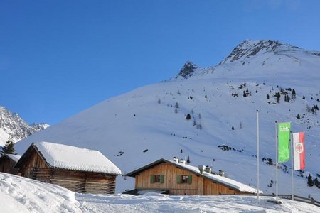 Schweinfurter Hütte (2034 m) von Niederthai