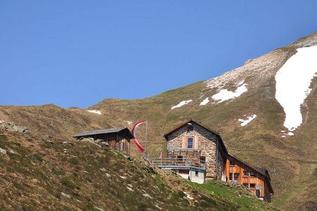 Starkenburger Hütte-Kaserstattalm-Galtalm Rundtour