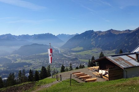 Jausenstation Dürrenberg Alm (1438 m) vom Urisee