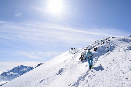 Östliche Veneziaspitze (3356 m) von der Marteller Hütte