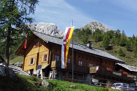 Hochstadelhaus (1780 m) von Nikolsdorf