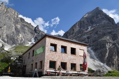 Tag 4: Italienische Tribulaunhütte – Gschnitzer Tribulaunhütte – Gasthof Feuerstein