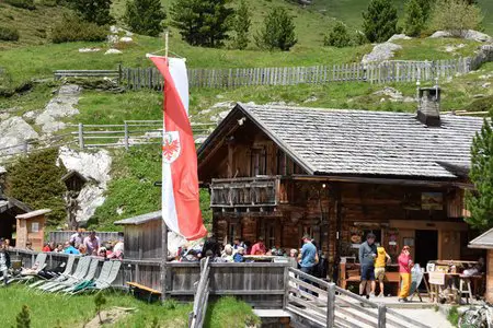 Knuttenalm von Sand in Taufers über Ahornach