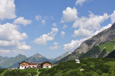 Hanauer Hütte (1922 m) von Boden