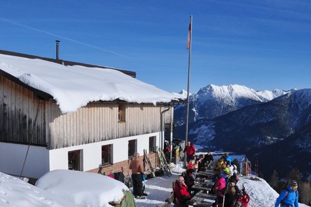 Bernhardseckhütte (1812 m) von Elbigenalp