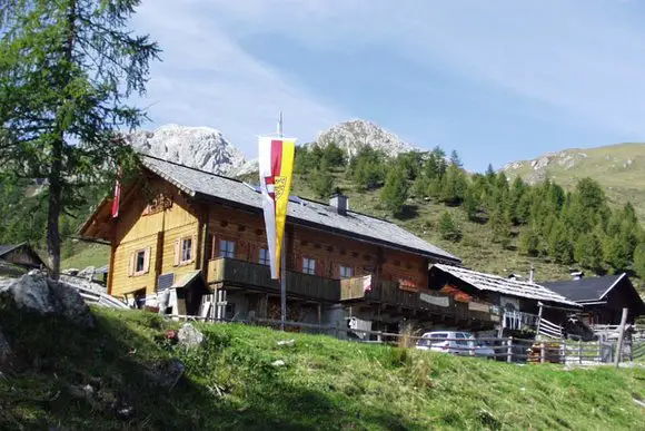 Lienz mit den Lienzer Dolomiten