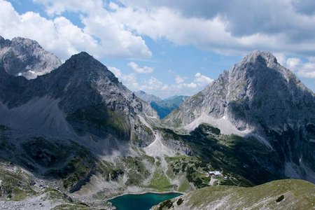 Grünsteinumrundung vom Lehnberghaus