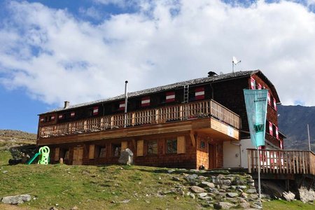 Vernagthütte (2755 m) von Vent