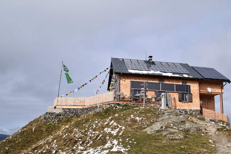 Kellerjochhütte (2237 m) vom Parkplatz Grafenast