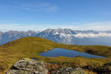 Schönangerl See & Salfeins (2000 m) aus dem Senderstal